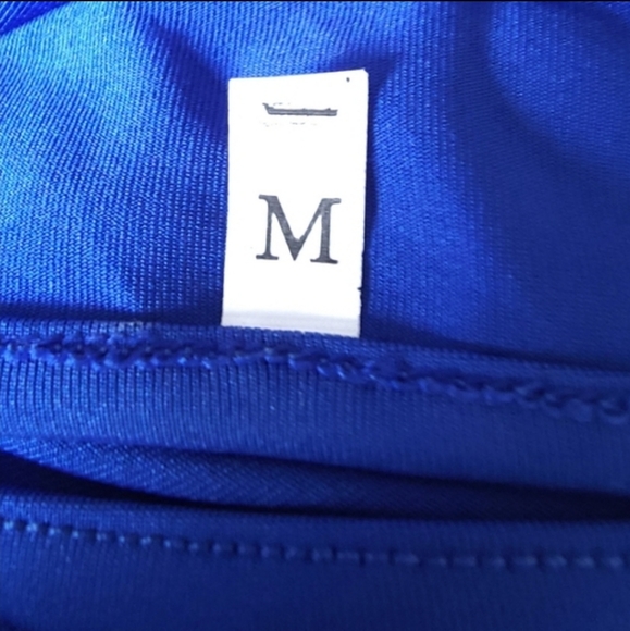 Bodycon Maxi Dress with Open Back Design - Size (M) - Picture 5 of 5